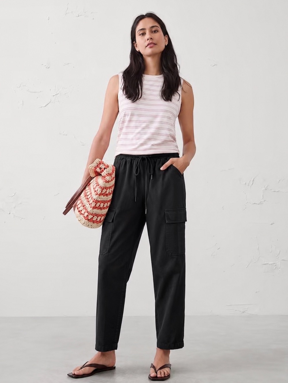 NWT! Banana Republic Black Cargo Jogger - Size XXL 🪕